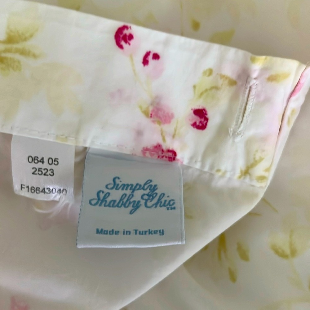 Simply Shabby Chic Shower Curtain lovely! So shabby beautiful